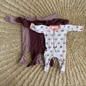 L'ovedbaby Organic Snap Footie sized 0-3 mos (lot of 3)